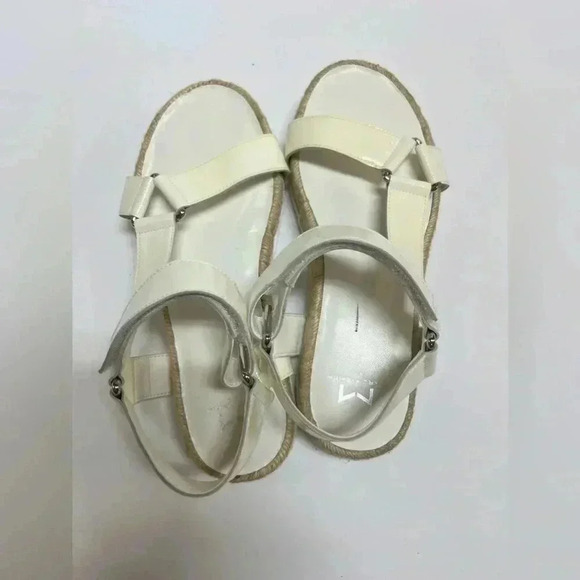 MARC FISHER Jecca White Leather Strappy Sandals Sz 6M - Picture 3 of 9